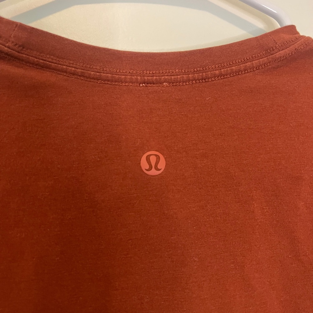 Lululemon Love V-Neck T-Shirt | Size 4 - Picture 4 of 5